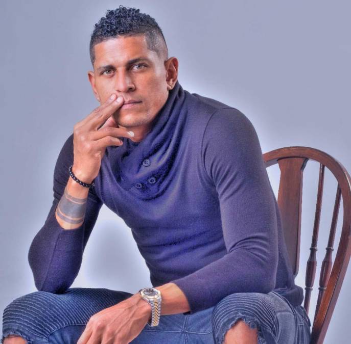 Carlo Costly: Según informa el portal vip deportes, el experimentado delantero hondureño jugará en el club Lonce FC de la segunda división del balompié catracho. 
