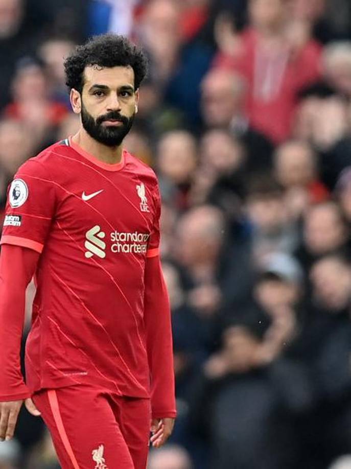 Mohamed Salah y el Liverpool están muy cerca del acuerdo para su renovación. Según asegura ‘Mirror’, la estrella egipcia firmará su nuevo contrato con los reds una vez que parece haber rebajado sus pretensiones iniciales. Salah, cuyo contrato actual expira en 2023, firmaría por otras cuatro nuevas temporadas, lo que ligaría con su actual club hasta los 34 años.