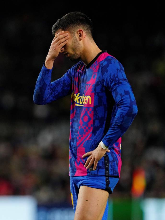 Ferran Torres terminó triste por el resultado.