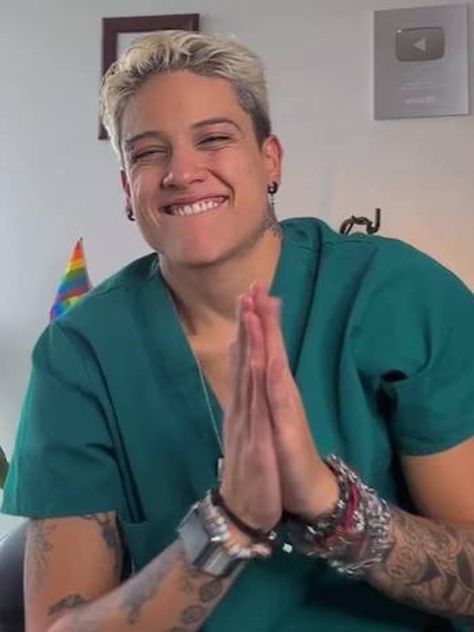 La revelación que hizo Romina Marcos sobre su sexualidad, en donde admitió que se identificaba plenamente como una persona lesbiana, resultó sumamente sorprendente, pues en el pasado únicamente se le habían conocido novios.