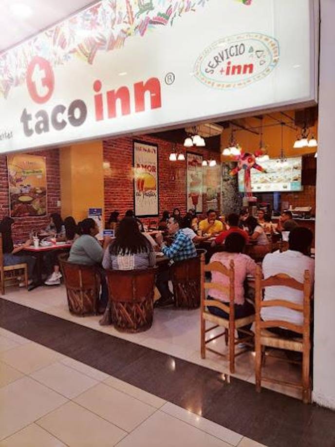 Taco inn - Fundado en 1976 por Salvador Cervantes Nieto, en la Ciudad de México, ahora es una franquicia que también está en Honduras. En SPS hay varias ubicaciones: Barrio Suyapa, 9 calle, 14 y 15 avenida. En City Mall y otro en Mall Galerías. 