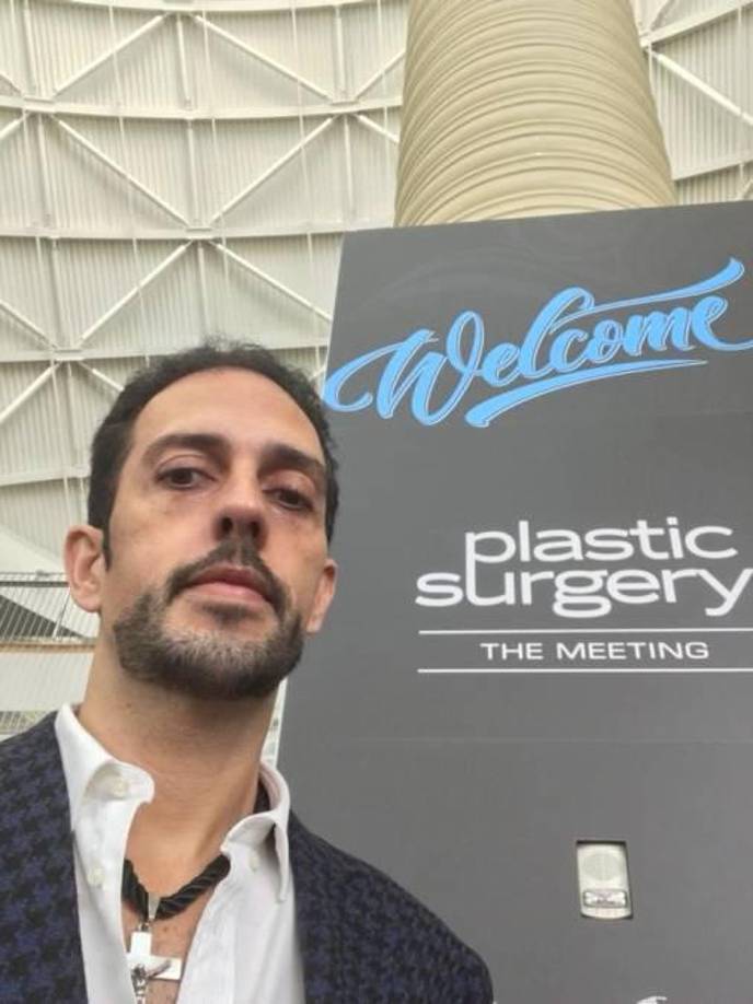 El cirujano plástico Kevin Malouf publicó un comunicado el pasado 19 de junio, en el cual dijo que Roque llegó al lugar para realizarse un procedimiento quirúrgico el 13 de junio, y posteriormente a la cirugía “satisfactoria”, la paciente pasó de observación a recuperación el resto del día.