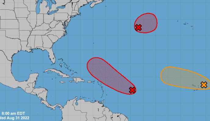 Meteorólogos de EEUU vigilan dos posibles depresiones en el Atlántico
