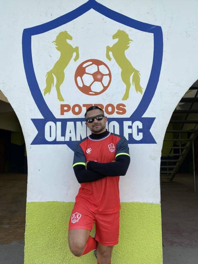 Omar Elvir: El lateral zurdo reveló que Motagua lo contactó para volver al club por lo que podría dejar las filas de los Potros del Olancho FC: “Hay una leve posibilidad, pero nada concreto, todo lo pongo en manos de Dios”, reveló en charla con Diario LA PRENSA.