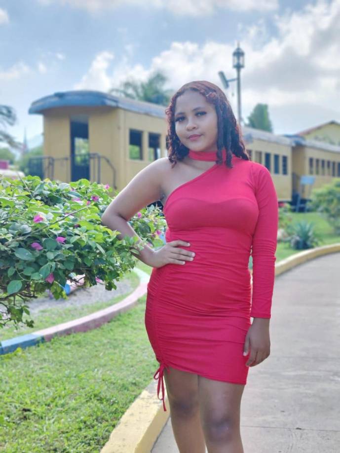 La señorita Nayeli Reyes.