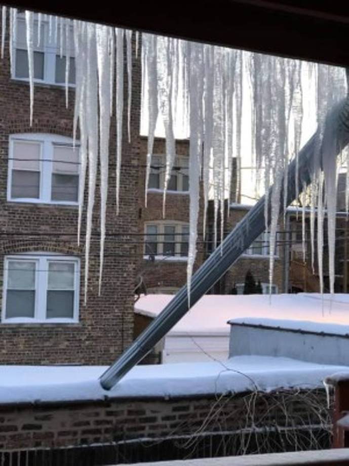 Jessy López desde Chicago, Illinois, mostró una foto de su casa y dijo estar a -22 grados centígrados.