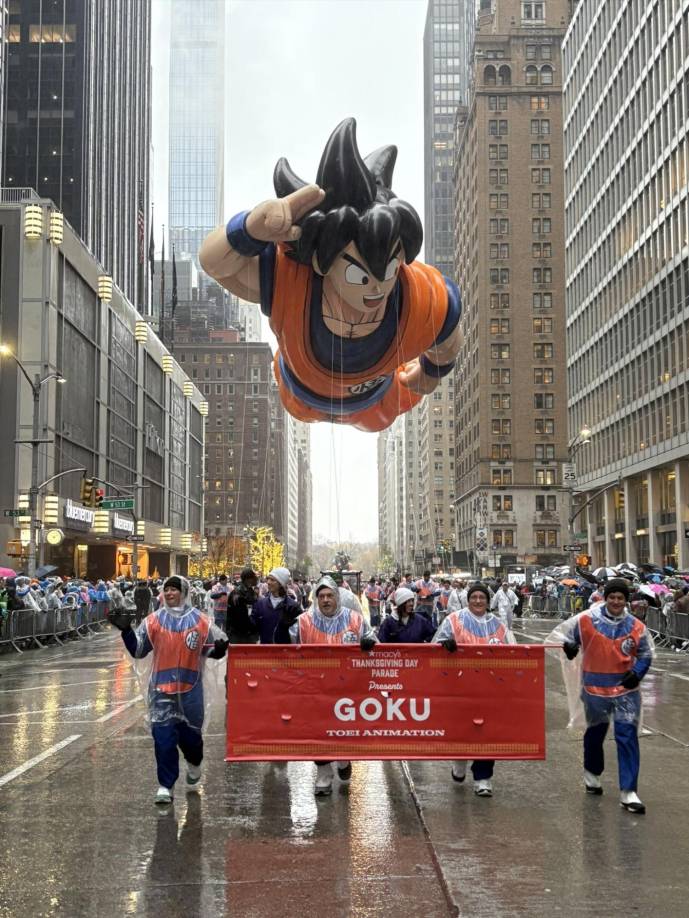 El tradicional evento cumple este jueves un siglo de realizarse, el primer desfile se registró el 27 de noviembre de 1924.