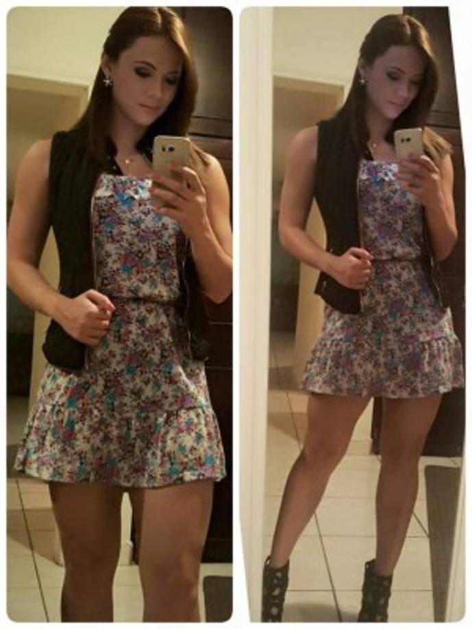 Generalmente comparte sus mejores selfies ante el espejo.