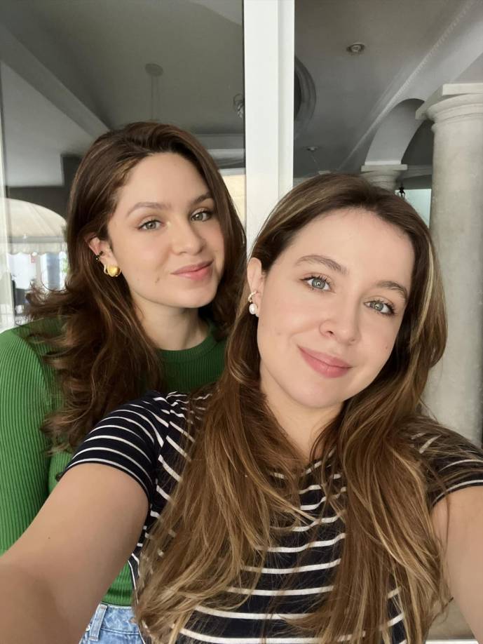 Algunos especulan que el pódcast podría servir como una herramienta de comunicación en el contexto de la campaña política de su madre, quien participará en las elecciones primarias de marzo de 2025. 