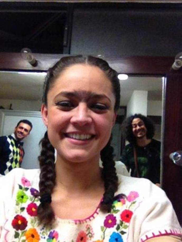 Durante varios años los fanáticos de la comedia, disfrutaron de las repeticiones que se transmitían una y otra vez. El personaje de Tecla es uno de los favoritos entre los seguidores de 'Una familia de diez'.