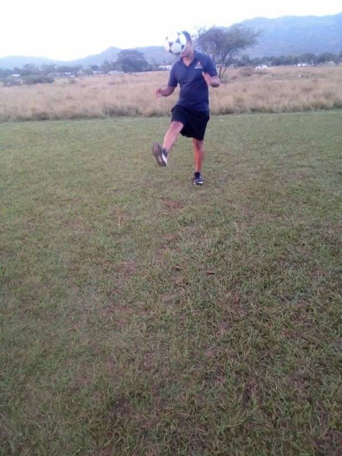 “Es lamentable la situación que se vive. No diré que es culpa de las autoridades de salud, sino de la juventud que solo piensa en aparentar. Están desquiciados, llenos de falsedades en la cabeza y se creen cosas que no son”, dijo una hermana de Josué Alemán identificada como Marcia Núñez.