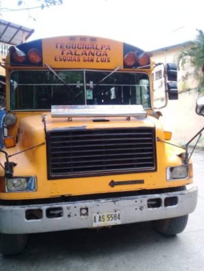 7. Mario Hernán Martínez, conductor de bus. El motorista fue ultimado el lunes 20 de agosto en Esquías, Comayagua. Vecinos relataron que el bus iba en su trayecto acostumbrado por la zona cuando unas personas dispararon contra la unidad e hirieron al conductor, a quien personas que pasaban por el lugar llevaron a un centro asistencial, donde murió.