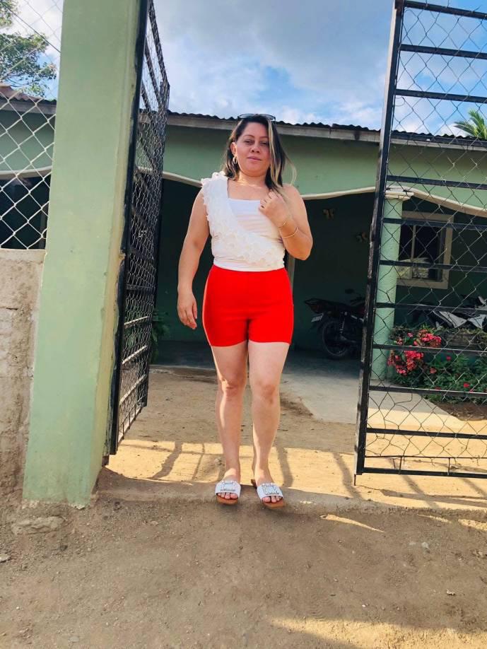 El ataque fue perpetrado presuntamente por su expareja, quien no aceptaba el fin de la relación.