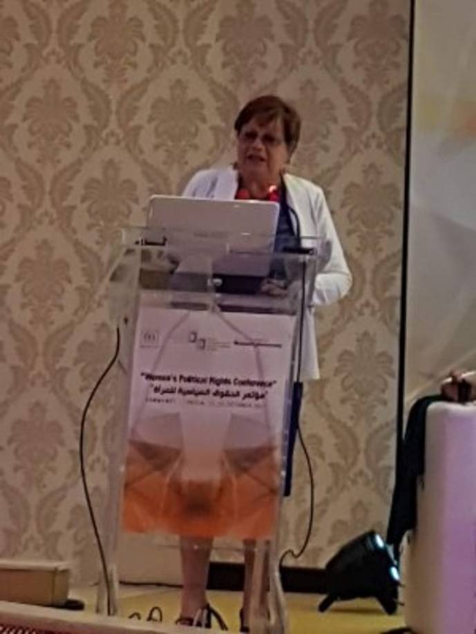 Doris Gutiérrez de gira por el continente africano<br/><br/><br/>En Túnez, África, estuvo la semana pasada la única diputada que mantuvo con vida la membresía del Pinu en el Congreso Nacional en las últimas elecciones. Doris Gutiérrez estuvo en un congreso internacional de la participación política de las mujeres.