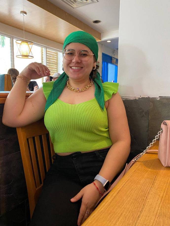 Romero, quien laboró por los medios HCH y Televicentro, sigue interna en el Hospital Escuela en estado crítico.