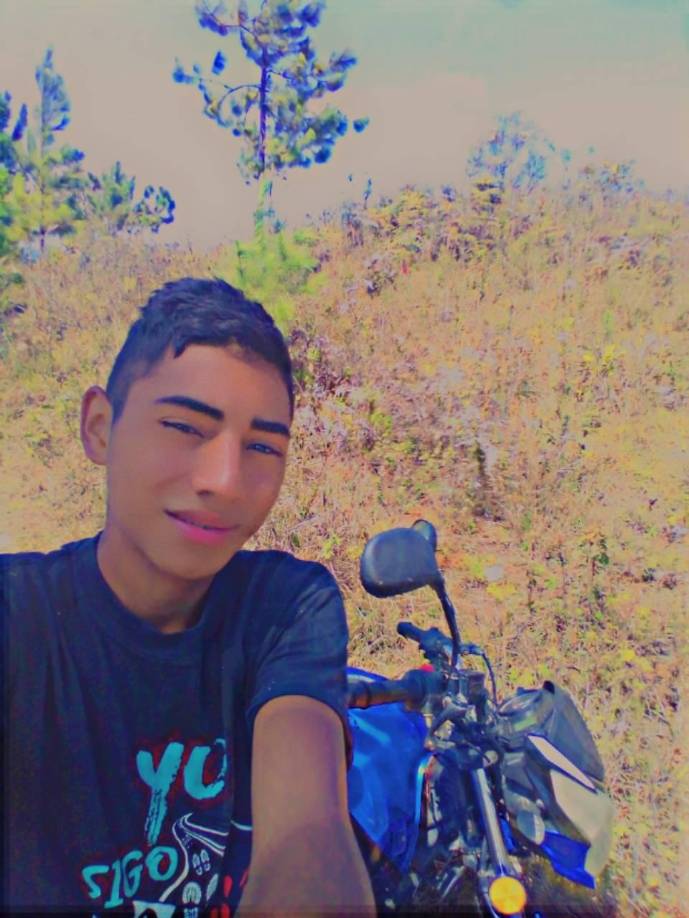 De acuerdo el testimonio de testigos, el hondureño murió en la escena porque se aproximó a la oficial sin detenerse, no estaba armado.