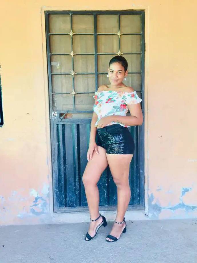 Trabajaba en una disco móvil muy conocida en Sabá.