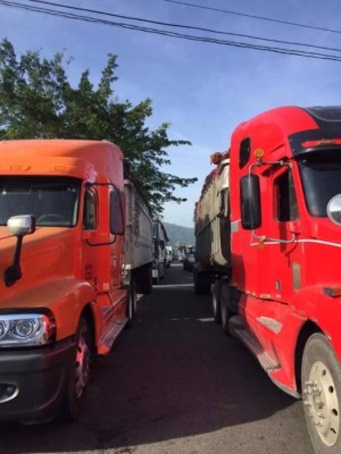 No hay paso en Toyós debido a las protestas.