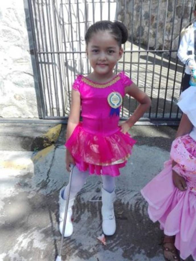 Astrid Alessia Medina Rosa - kinder jardín de niños - Bijao, Cortés