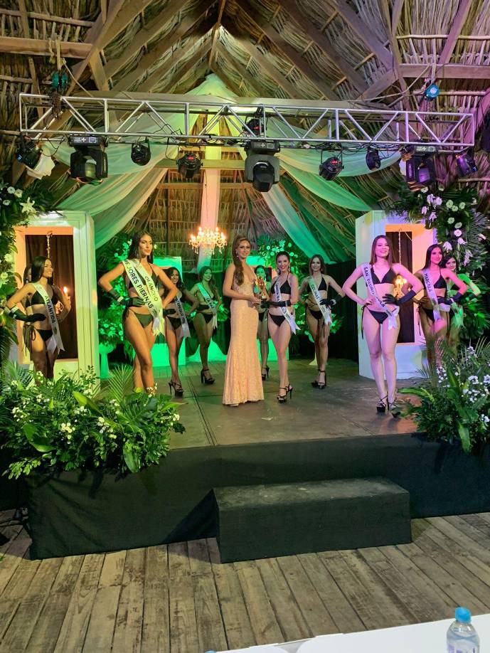Alejandra Paz, representante de Santa Bárbara, se llevó el título de Señorita Amistad.