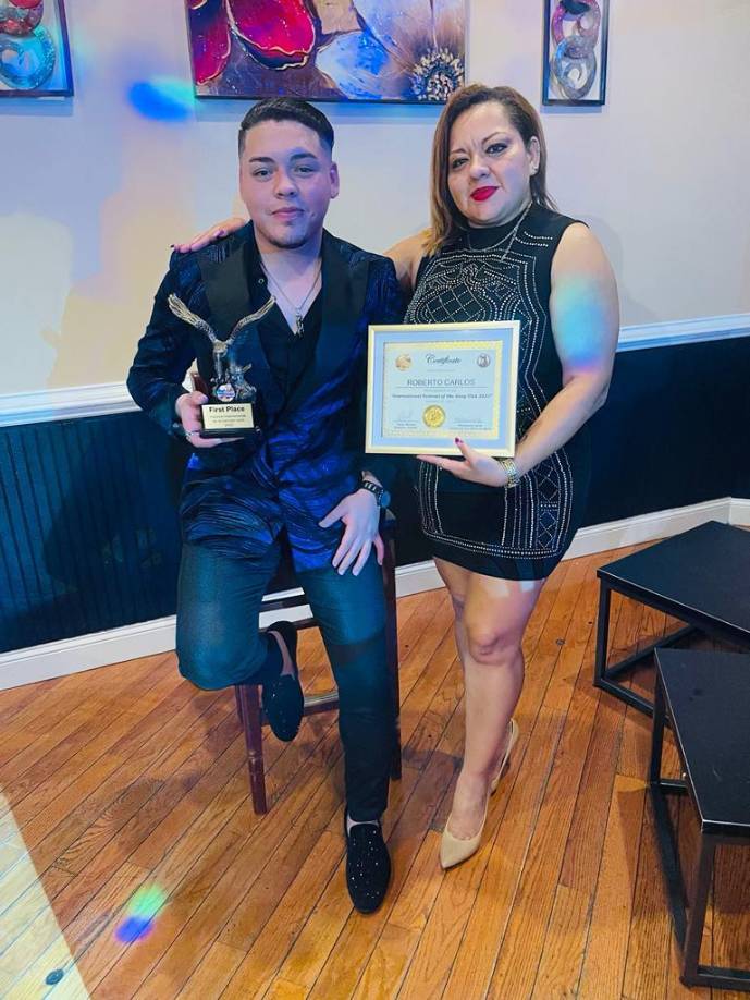 “Este triunfo va dedicado primeramente a Dios porque es el punto central de mi vida, a mi madre que es mi pilar fundamental a mi familia y amigos pero también para todos aquellas personas que tienen un sueño decirles que todo es posible con mucho esfuerzo y dedicación pero sobretodo poniendo a Dios en primer lugar”, expresó.