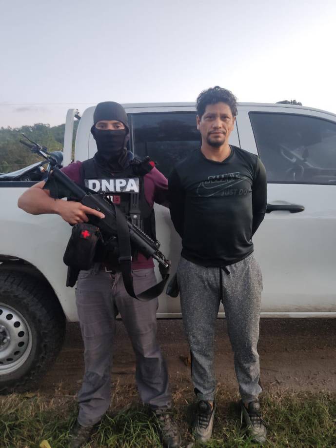 Finalmente, mencionó a María Isabel y agradeció a los presentes antes de concluir su declaración.