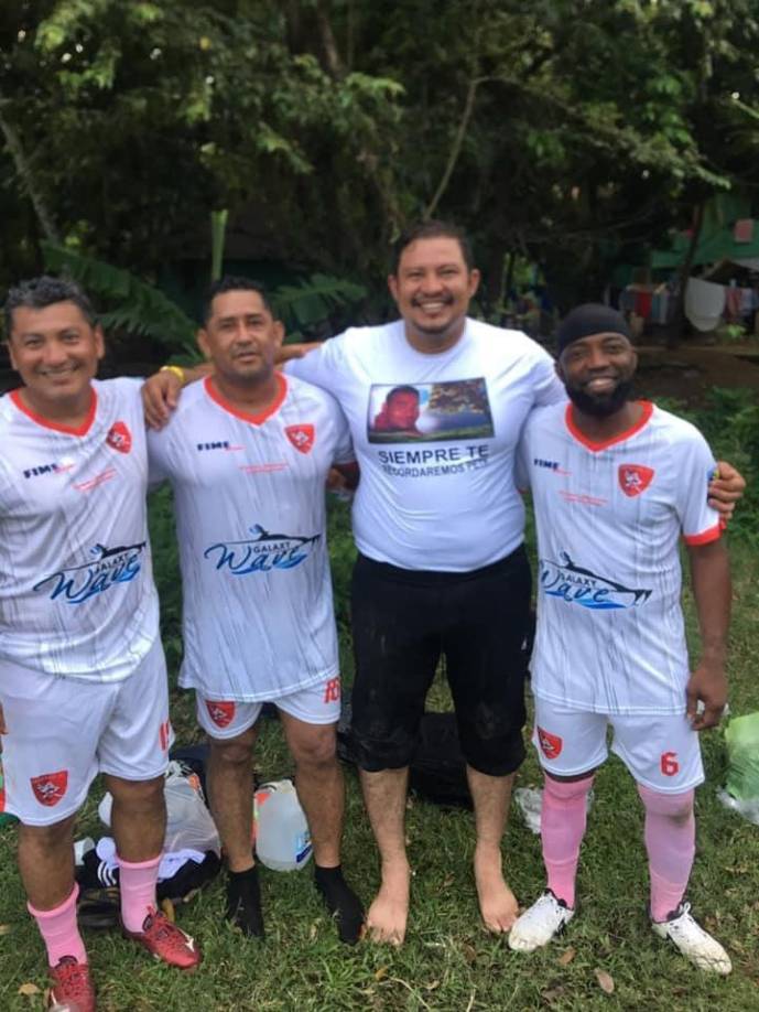 Jugó en las ligas de veteranos de varias ciudades entre ellas Roatán y San Pedro Sula.