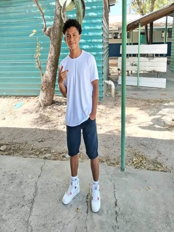 La cifra de personas muertas por ahogamiento en Honduras en lo que va de la Semana Santa aumentó a 13, informó este viernes la Cruz Roja Hondureña y el Cuerpo de Bomberos.