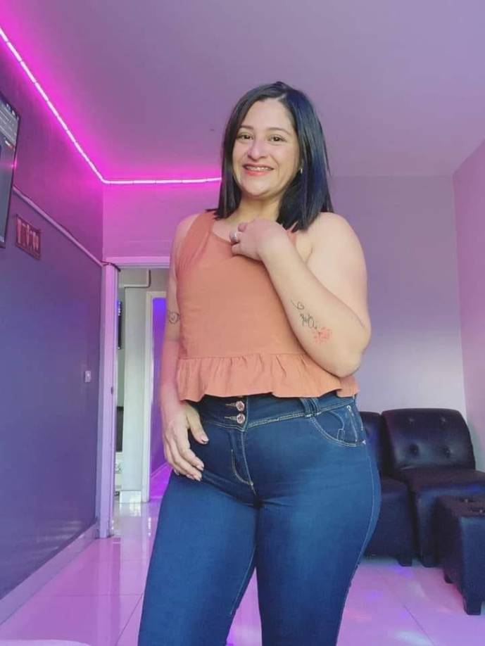 En redes sociales compartía con frecuencia fotografías junto a sus pequeñas. 