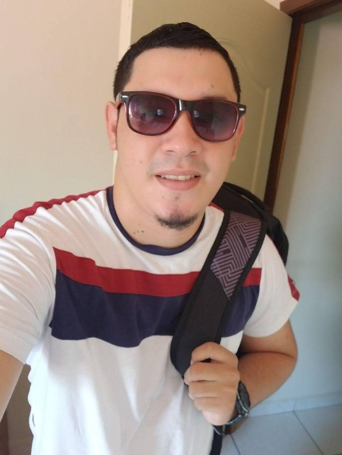 ”Qué pesar me da lo que le ha pasado a Carlos”, lamentó uno de sus cntactos en las redes sociales.