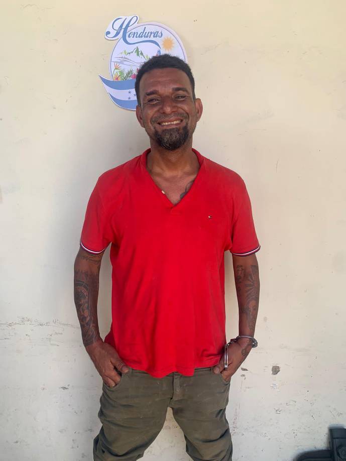 El detenido es Jorge Arturo Argeñal, hermano de Mario Argeñal, diputado por el Partido Libertad y Refundación (Libre), por el departamento de El Paraíso.