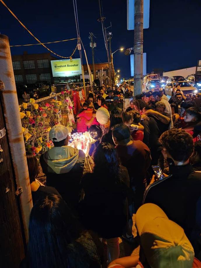 La policía de Baltimore instó “a cualquier persona que tenga información a comunicarse con los detectives de homicidios del Departamento de Policía de Baltimore al 410-396-2100”.