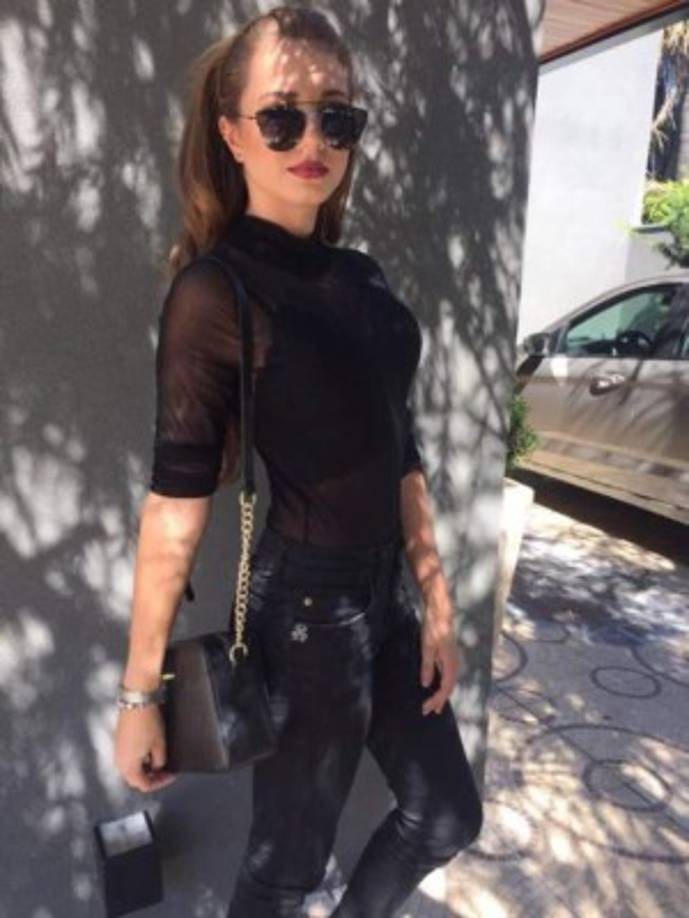 'No incursiono exactamente en el modelaje, unas amigas que tienen tiendas me llamaron para tomar unas fotos. Pero tengo muchas ganas de ingresar en el rubro de la moda', confesó Lígia.