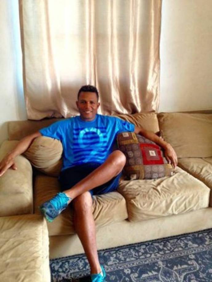 Carlos Pavón se ha mostrado muy feliz por el lanzamiento de su nueva línea de camisas CP9.