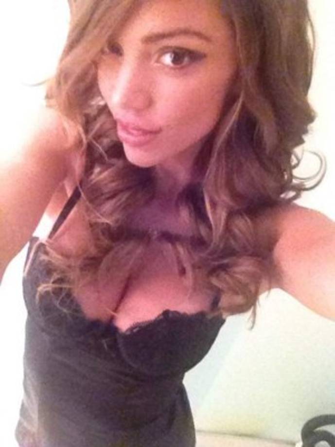 Skyler le pidió disculpas a Regina Blandón por la confusión.