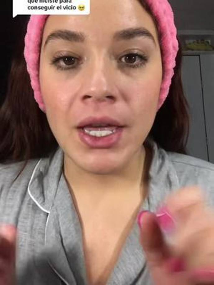 Un grupo de sujetos en camionetas blindadas llegó a la unidad habitacional donde ella vivía y la secuestraron junto con su bebé de tan solo 3 meses. En ese momento, ella tenía apenas 18 años.