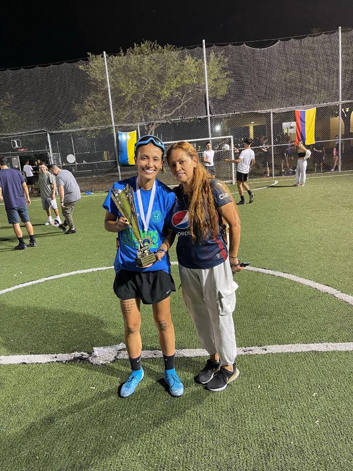 Toda una carrera de esfuerzo y perseverancia llevó a que esta catracha llegará a Europa.