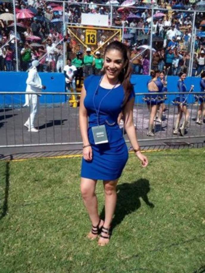 Así lució Amanda Mena en el estadio Nacional.