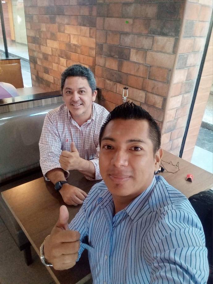 Luego de un tiempo, del bachillerato pasó a cursar la carrera de Pedagogía en Matemáticas en la Universidad de El Salvador.