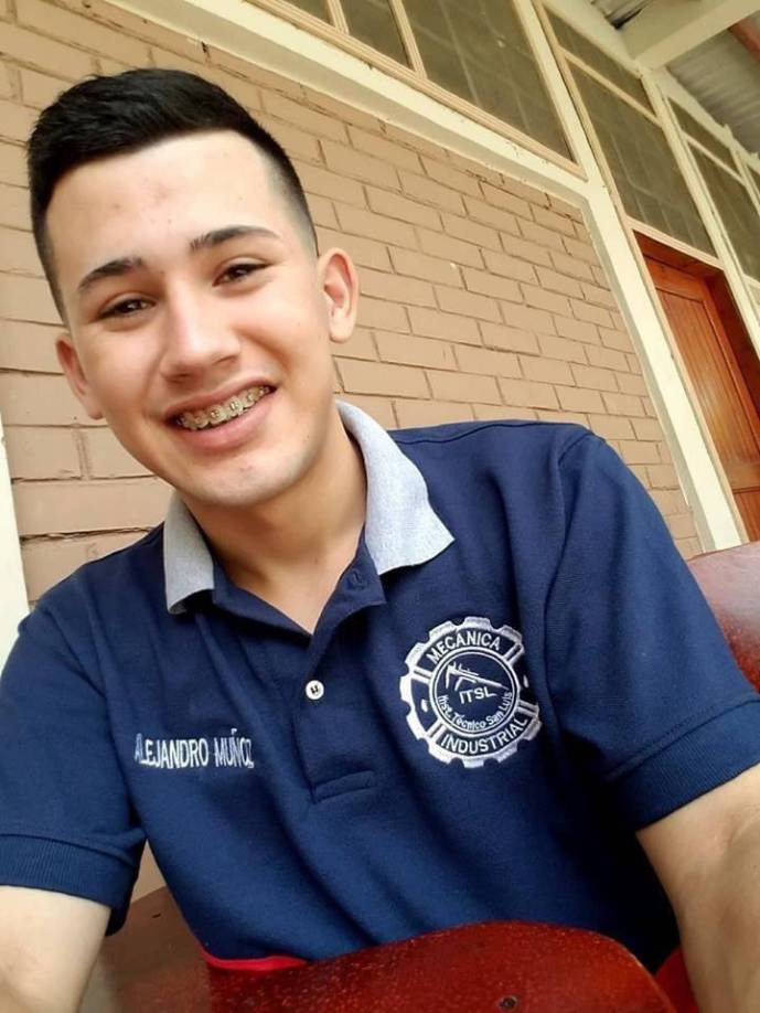 “Tu carisma, tu sonrisa, tu esencia perdurarán por la eternidad en el corazón de todos aquellos que te rodeaban”, añade. 