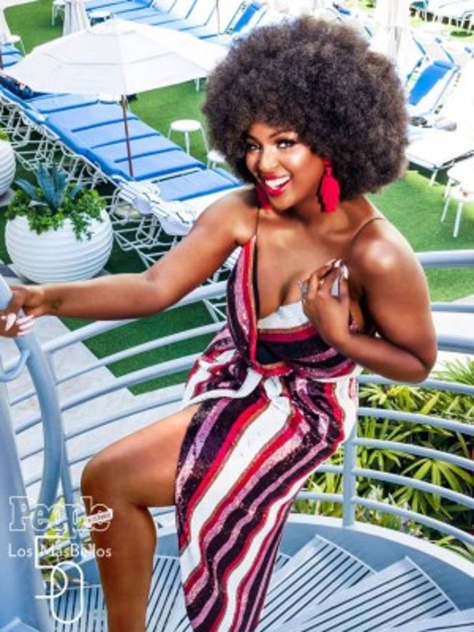 La cantante Amara La Negra fue retratada en Miami.<br/><br/>Lo destacado en la sesión fotográfica hecha para este edición fue el uso de la cámara del iPhone X, reemplazando a las cámaras profesionales.