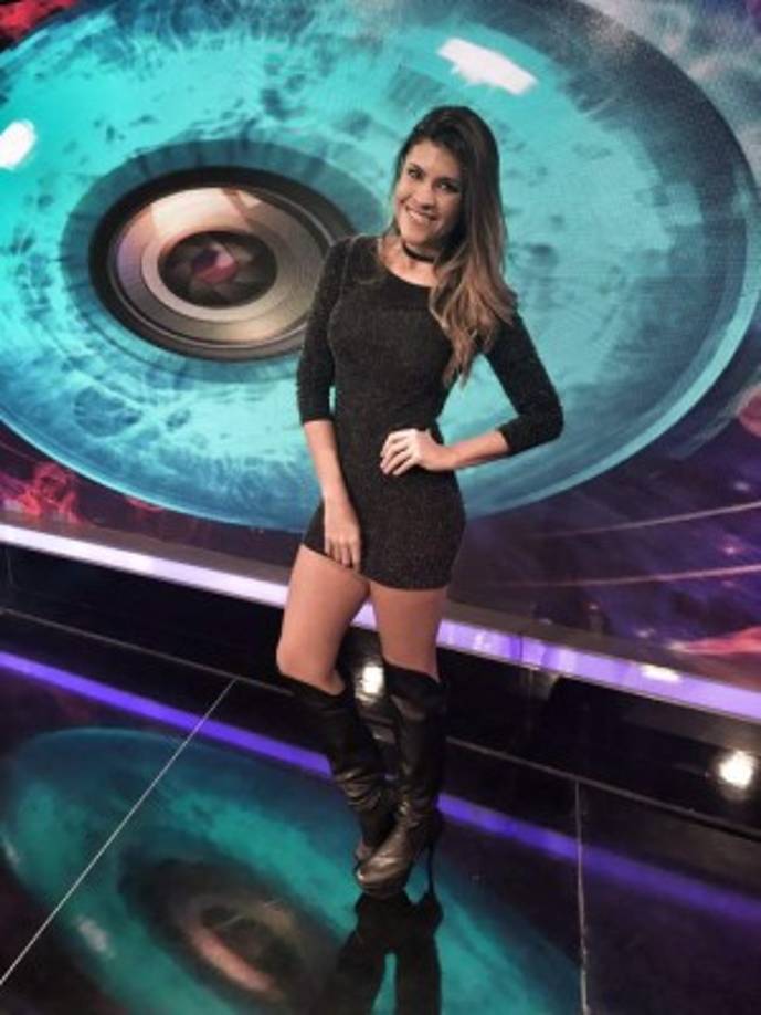 florzaccanti es la cuenta de Instagram de la joven argentina.