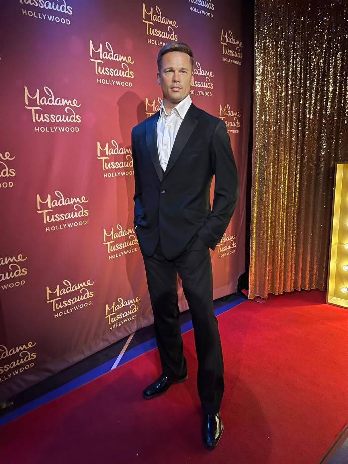 La estatua de cera de Brad Pitt también puede ser observada por los turistas que visitan el famoso museo.