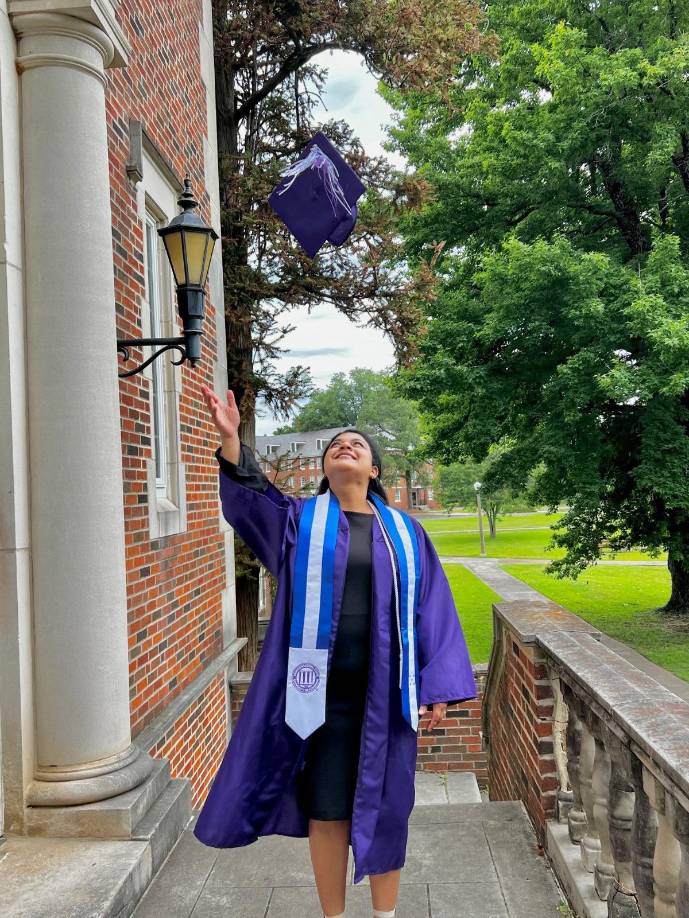 Ahora su meta es cursar una maestría en música y seguir poniendo en alto el nombre de su país.