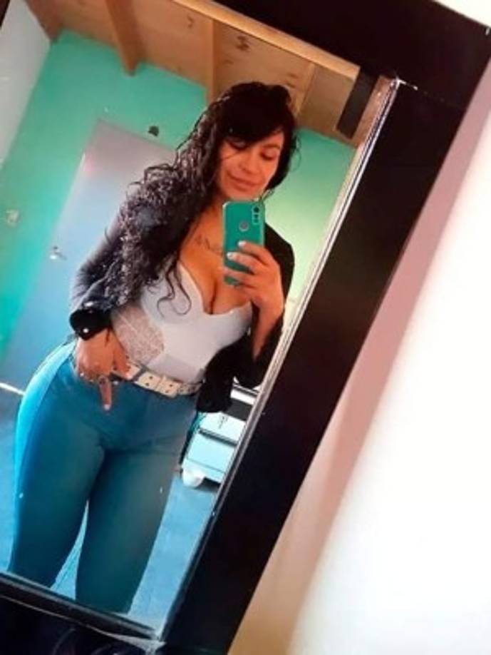 La Policía detuvo a “La Pochola” González a bordo de una motocicleta por una presunta extorsión telefónica.