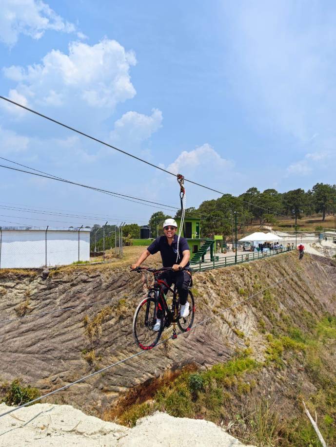 Esta nuevo atractivo para disfrutar en Santa Rosa de Copán llamó la atención de los hondureños que suelen experimentar nuevas aventuras.