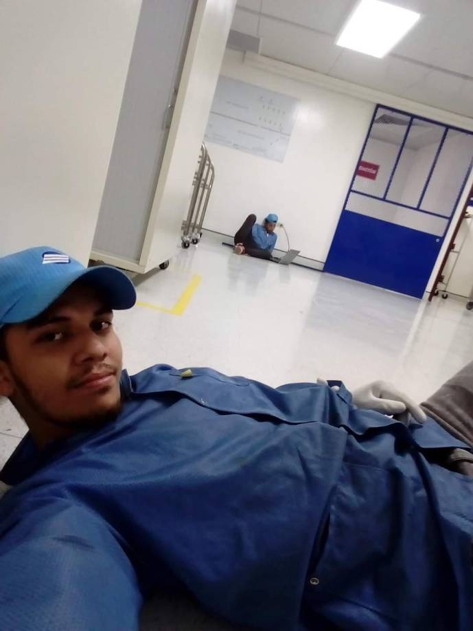 “Tocaba guitarra, usaba patinetas, hablaba inglés y estaba aprendiendo francés”, aseguró Claudia.