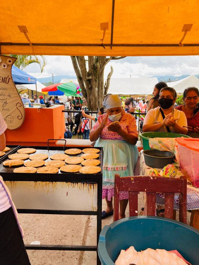 Los principales medios de subsistencia son la manufactura de puros que se distribuyen en todo el país, la elaboración de pan casero, el comercio, el cultivo de café, la ganadería y la producción de lácteos.