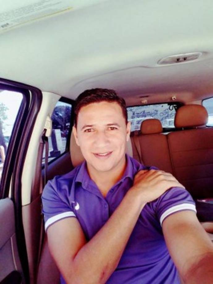 Carlos Oliva: El exmediocampista hondureño también le entregó su corazón a Dios desde hace varios años y hoy es pastor evangélico en donde dirige una iglesia.