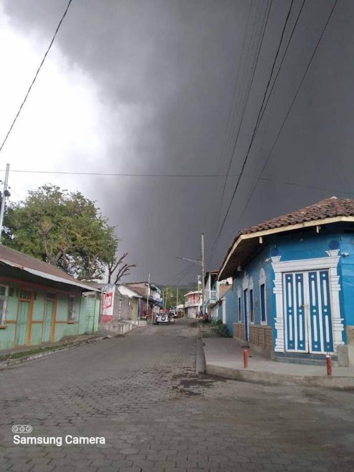 Según registros, este volcán de Concepción en el año 1956 tuvo una fuerte explosión.